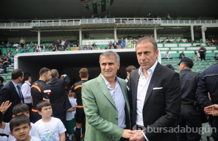 Timsah Başakşehir'i ezdi geçti!