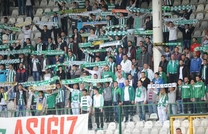 Timsah Başakşehir'i ezdi geçti!