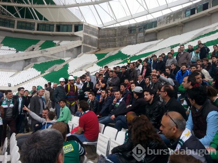 Bursaspor taraftarlarından Timsah Arena'ya çıkarma