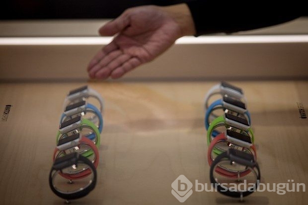 Apple Watch satışa sunuldu
