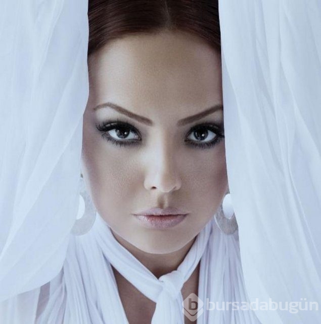 Ebru Gündeş'in inanılmaz değişimi
 
