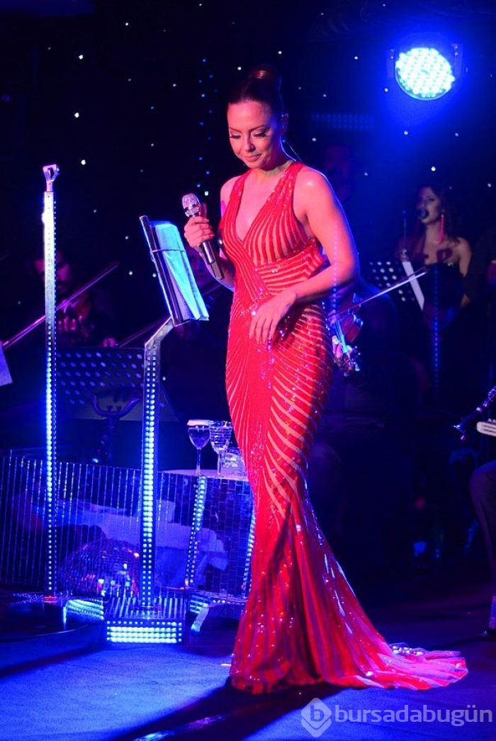 Ebru Gündeş'in inanılmaz değişimi
 
