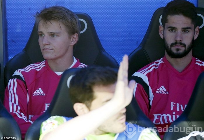 Real Madrid Barça'nın ensesinden düşmüyor!