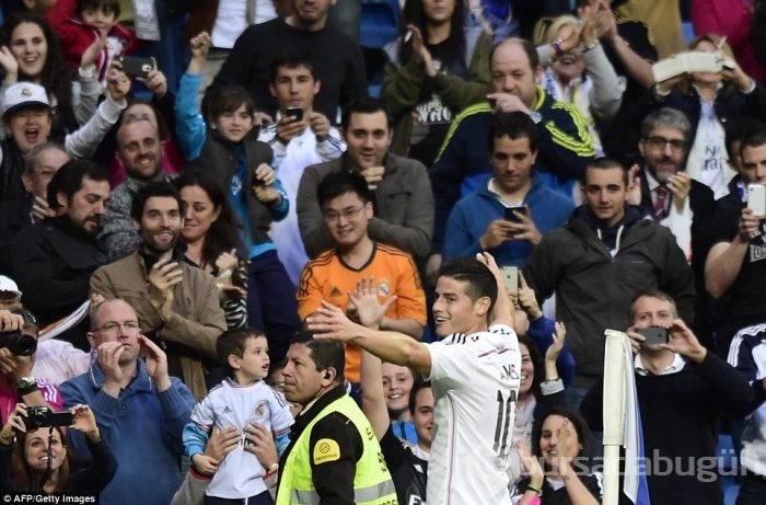 Real Madrid Barça'nın ensesinden düşmüyor!