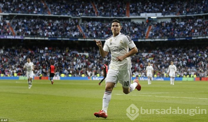 Real Madrid Barça'nın ensesinden düşmüyor!