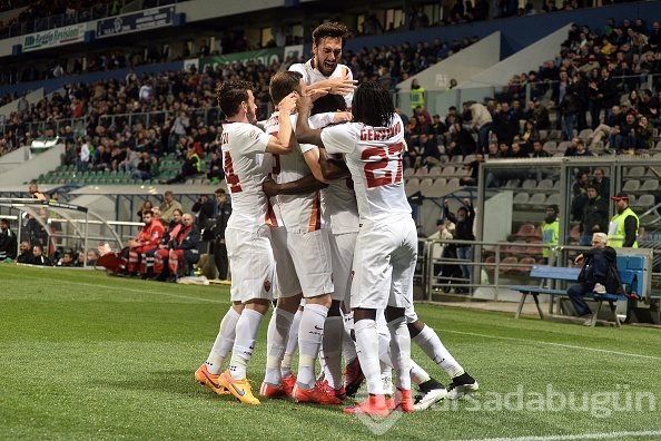 Roma deplasmanda coştu!
