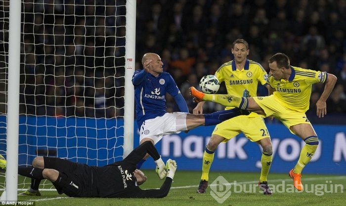 Chelsea, Leicester'ı öne geçtiğine pişman etti!