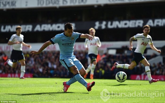 Manchester City'i Sergio Aguero sırtladı!
