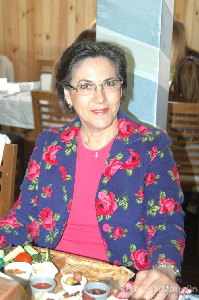 Anneler'in renkli hıdrellez şenliği...