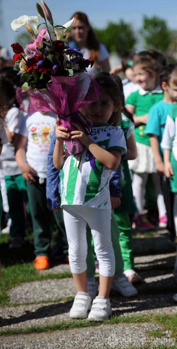 Emine Örnek Anaokulu'ndan Bursaspor'a moral desteği!