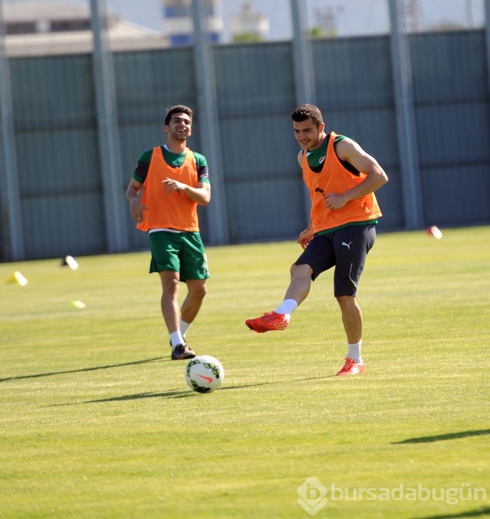 Emine Örnek Anaokulu'ndan Bursaspor'a moral desteği!