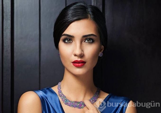 Tuba Büyüküstün'ün güzelliği üniversitede ders konusu oldu
