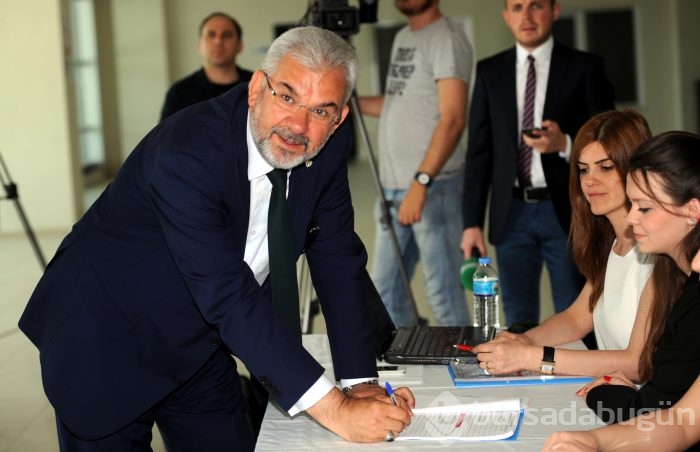 Bursaspor'un yeni başkanı 16 Mayıs'ta belli olacak!