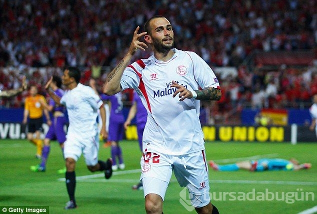 Mor menekşeler Sevilla'ya boyun eğdi!