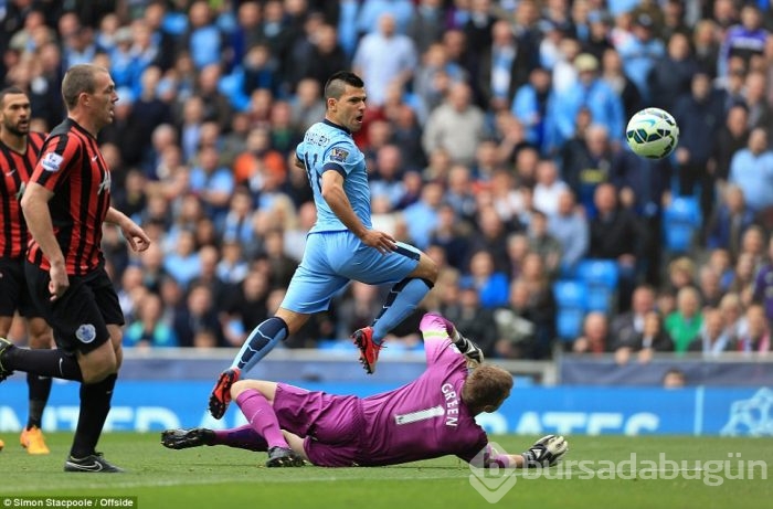 Manchester City, Queens Park Rangers'a acımadı!