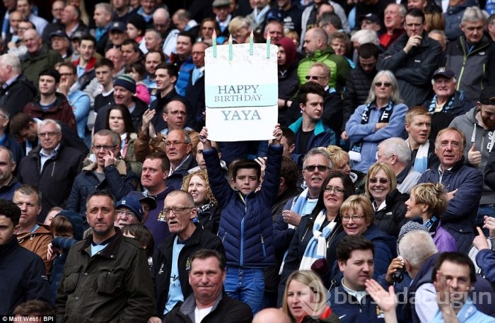 Manchester City, Queens Park Rangers'a acımadı!