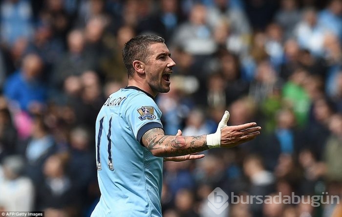 Manchester City, Queens Park Rangers'a acımadı!