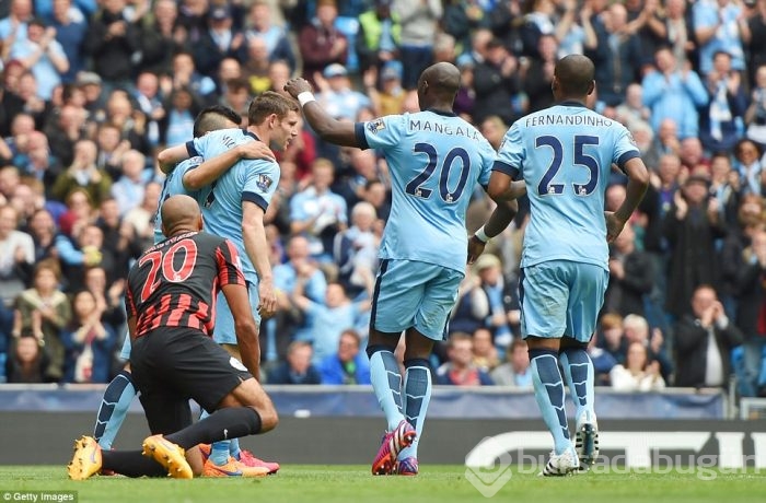 Manchester City, Queens Park Rangers'a acımadı!