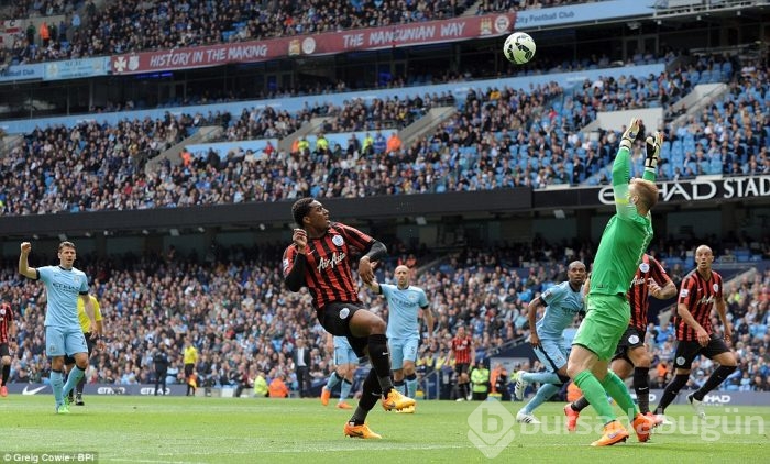 Manchester City, Queens Park Rangers'a acımadı!