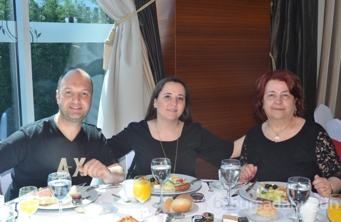 Anneler brunch'da buluştu...