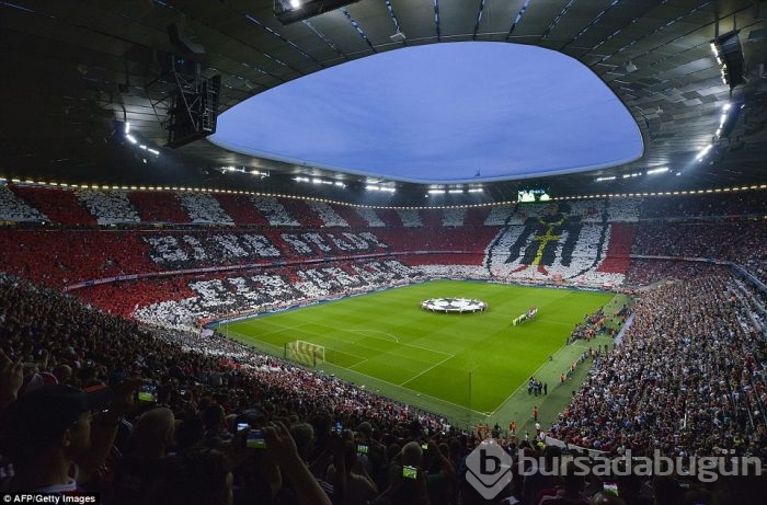 Neymar, Bayern Münih'in hayallerini çöpe attı!