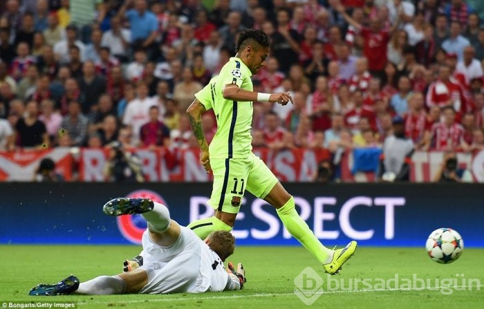 Neymar, Bayern Münih'in hayallerini çöpe attı!