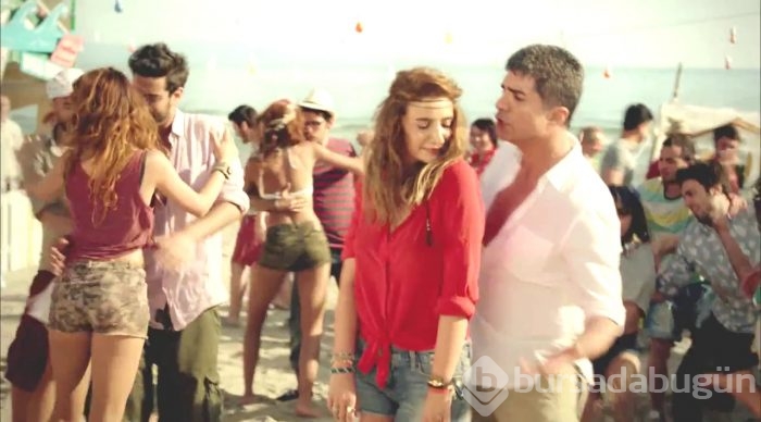 Reklamlardan servet kazandılar

