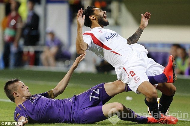Sevilla güle oynaya finalde!