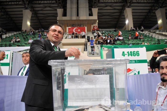 Bursaspor kongresinde büyük heyecan yaşandı!