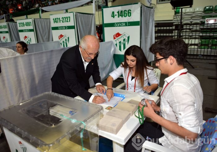 Bursaspor kongresinde büyük heyecan yaşandı!