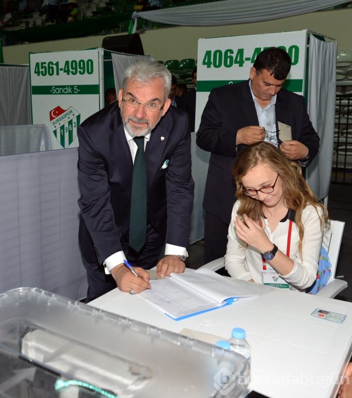 Bursaspor kongresinde büyük heyecan yaşandı!