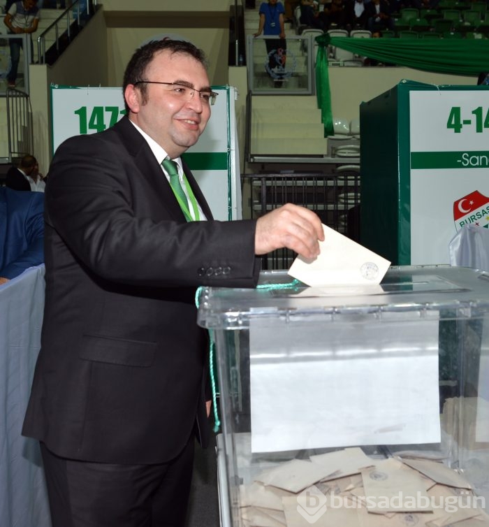 Bursaspor kongresinde büyük heyecan yaşandı!