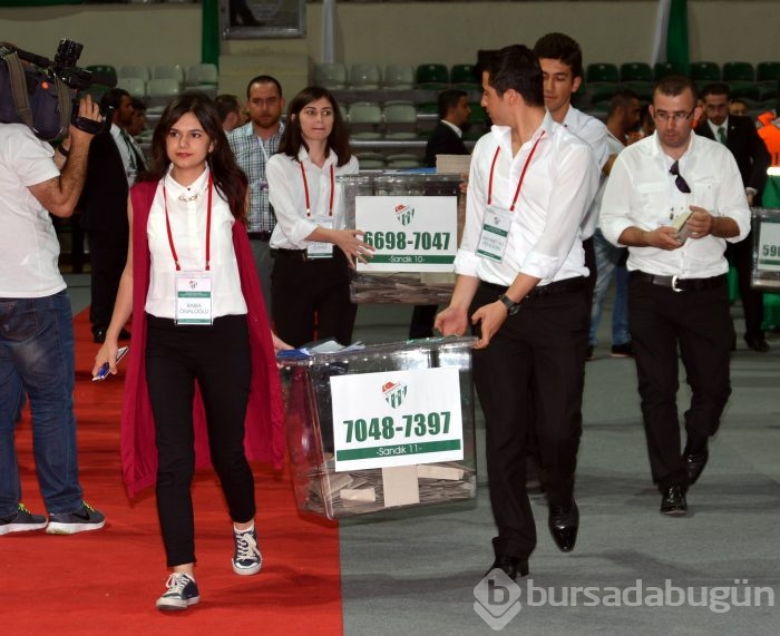 Bursaspor kongresinde büyük heyecan yaşandı!