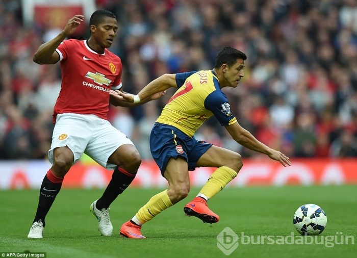 ManU Arsenal'a takıldı!
