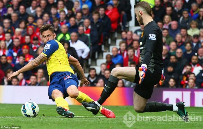 ManU Arsenal'a takıldı!