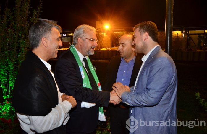 Bu hafta sonu Bursalılar gecelere aktı....