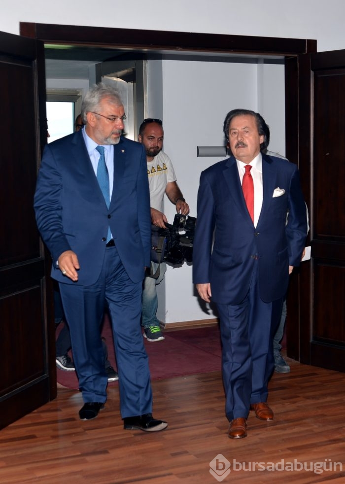 Cavit Çağlar'dan Bursaspor'a destek!