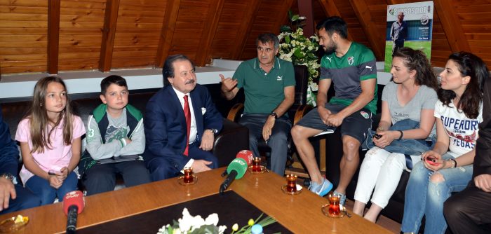 Cavit Çağlar'dan Bursaspor'a destek!