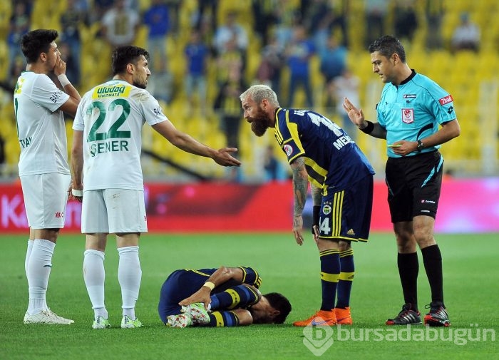 Timsah Fenerbahçe'yi Saraçoğlu'na gömdü!