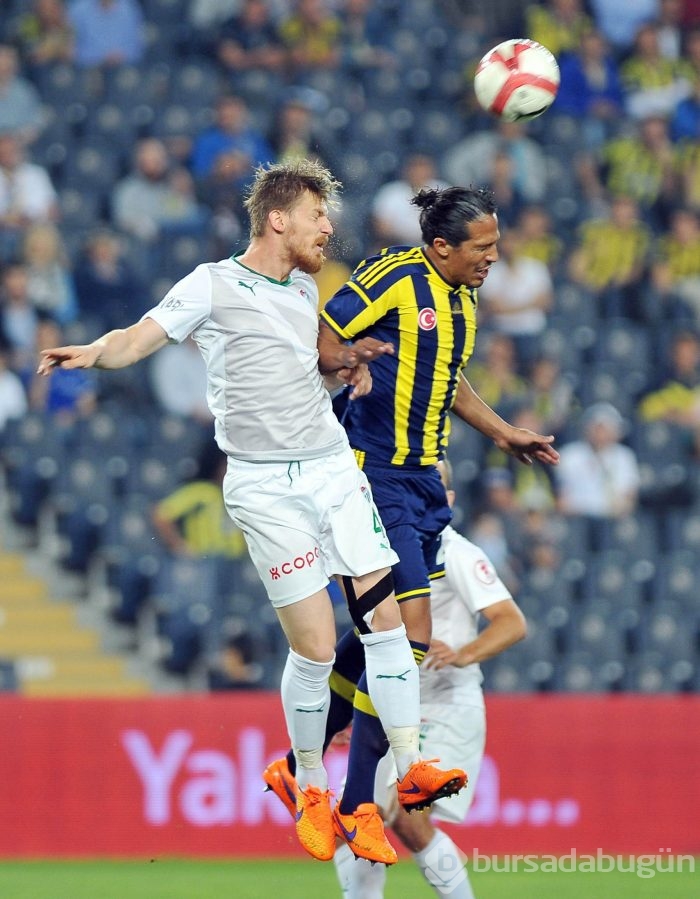 Timsah Fenerbahçe'yi Saraçoğlu'na gömdü!