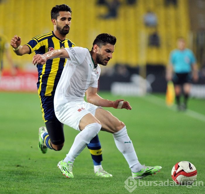 Timsah Fenerbahçe'yi Saraçoğlu'na gömdü!