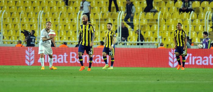 Timsah Fenerbahçe'yi Saraçoğlu'na gömdü!