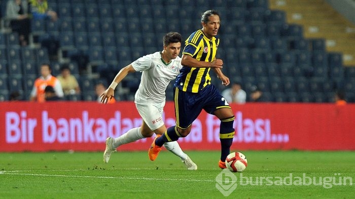 Timsah Fenerbahçe'yi Saraçoğlu'na gömdü!