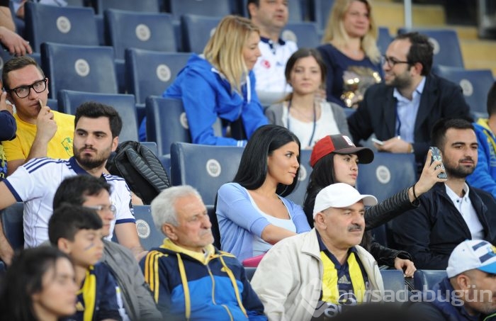 Timsah Fenerbahçe'yi Saraçoğlu'na gömdü!