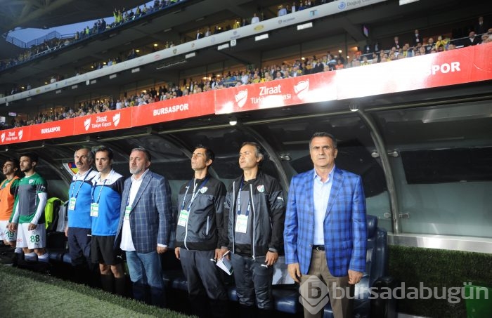 Timsah Fenerbahçe'yi Saraçoğlu'na gömdü!