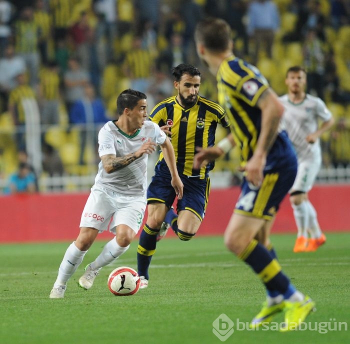 Timsah Fenerbahçe'yi Saraçoğlu'na gömdü!