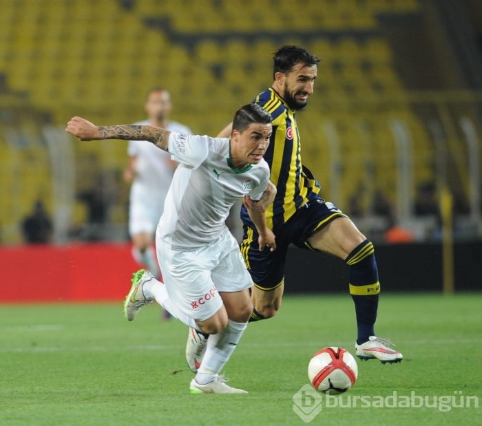 Timsah Fenerbahçe'yi Saraçoğlu'na gömdü!