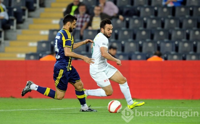 Timsah Fenerbahçe'yi Saraçoğlu'na gömdü!