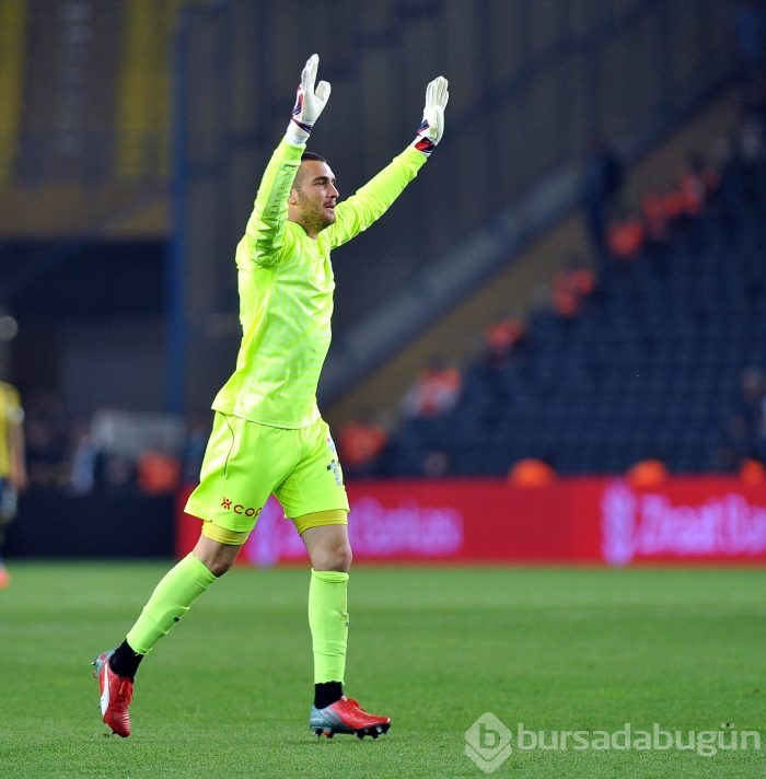 Timsah Fenerbahçe'yi Saraçoğlu'na gömdü!