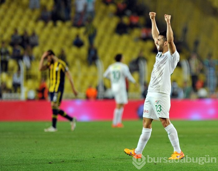 Timsah Fenerbahçe'yi Saraçoğlu'na gömdü!